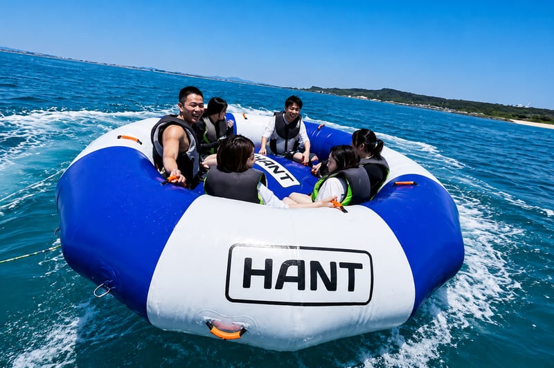 ジェットと青い海